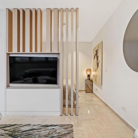 Modern Studio With King Bed, Walk To Attractions Lussemburgo Esterno foto